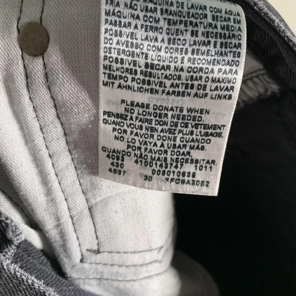 Vintage Levis 501 Jeans Mens 38x32 Gray Medium Wash Straight Cotton Button Fly